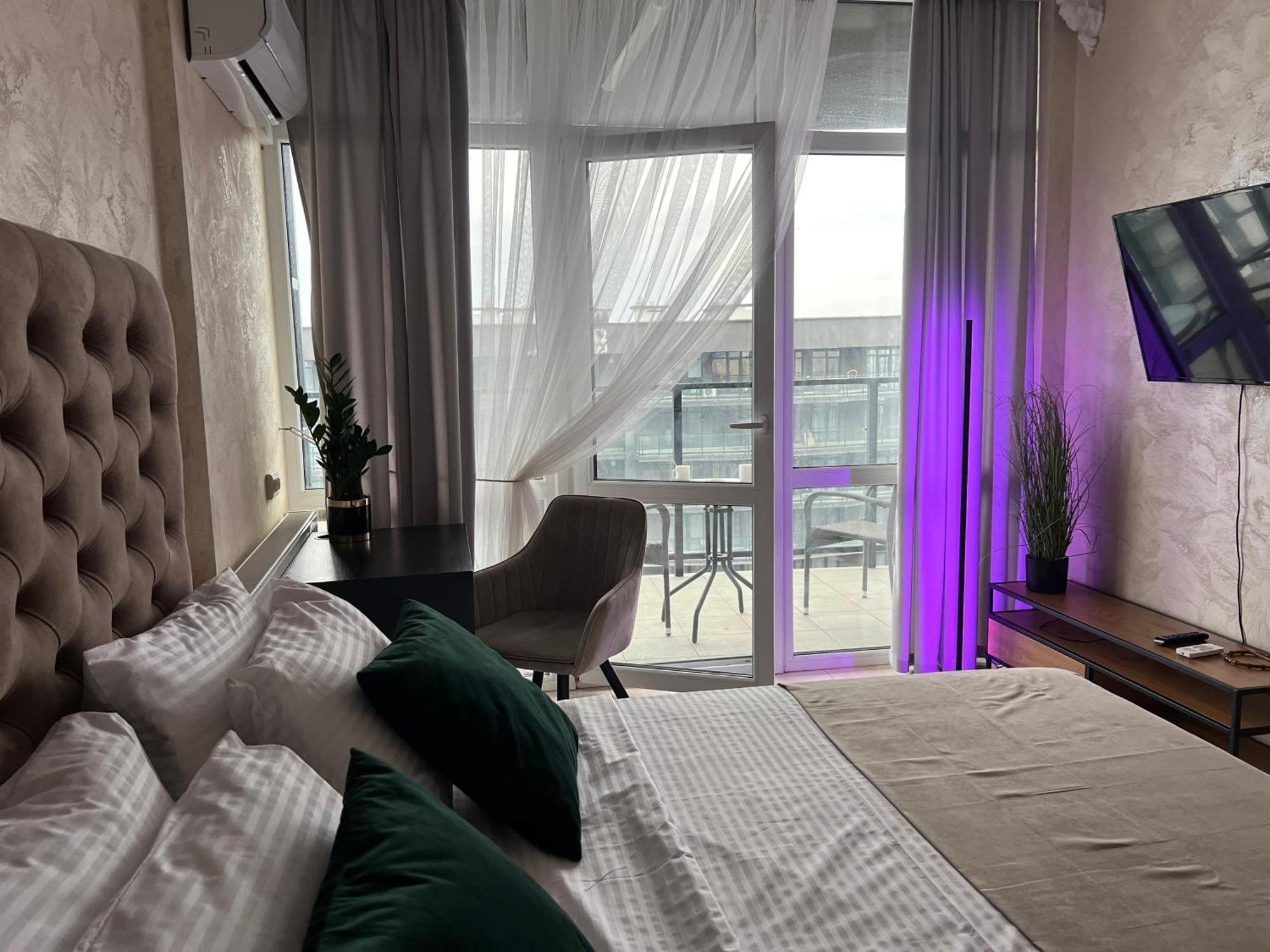 Apartments Vip Avalon Lviv Exterior photo