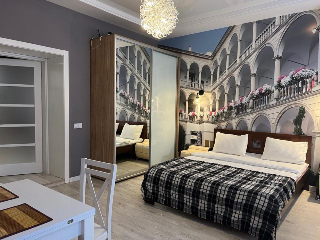 Apartments Vip Avalon Lviv Exterior photo