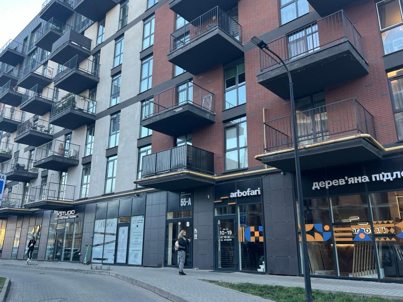 Apartments Vip Avalon Lviv Exterior photo