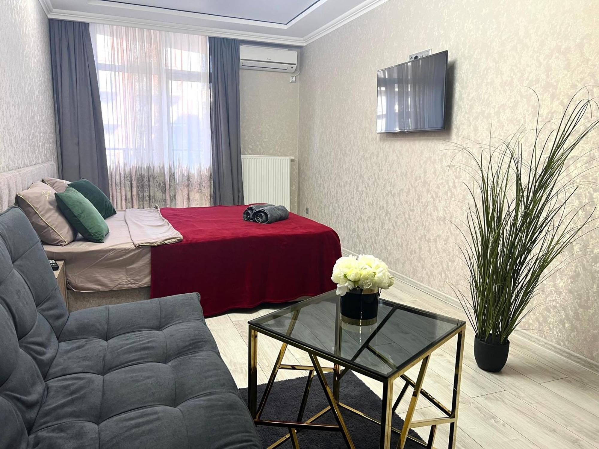Apartments Vip Avalon Lviv Exterior photo